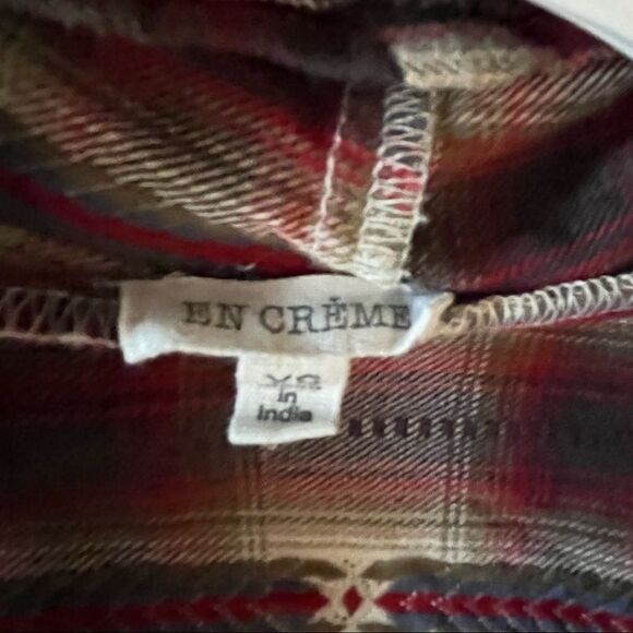 En Creme southwestern plaid flannel poncho shirt with fringe maroon - Picture 5 of 6
